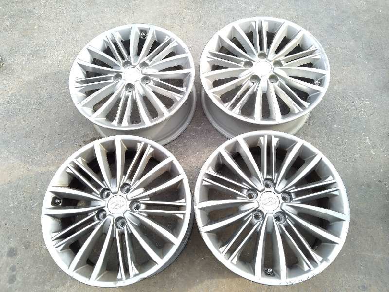 Recambio de juego llantas aluminio para hyundai kona pure referencia OEM IAM 7X17 5 TORN ET 50 ALUMINIO 
