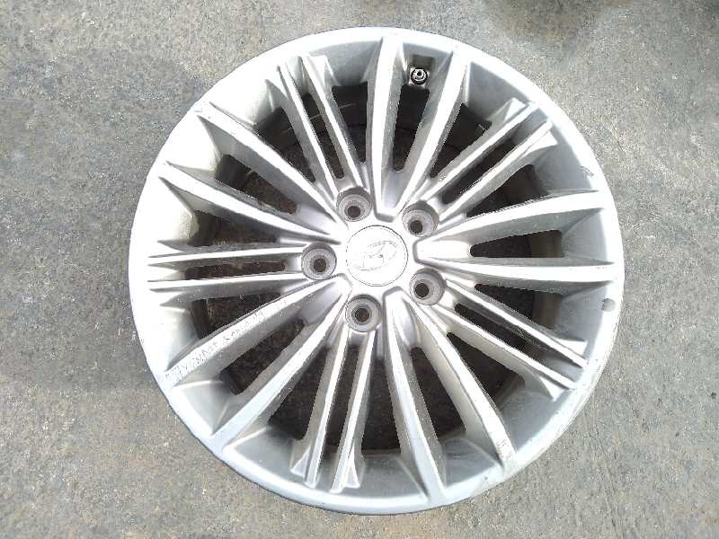 Recambio de juego llantas aluminio para hyundai kona pure referencia OEM IAM 7X17 5 TORN ET 50 ALUMINIO 