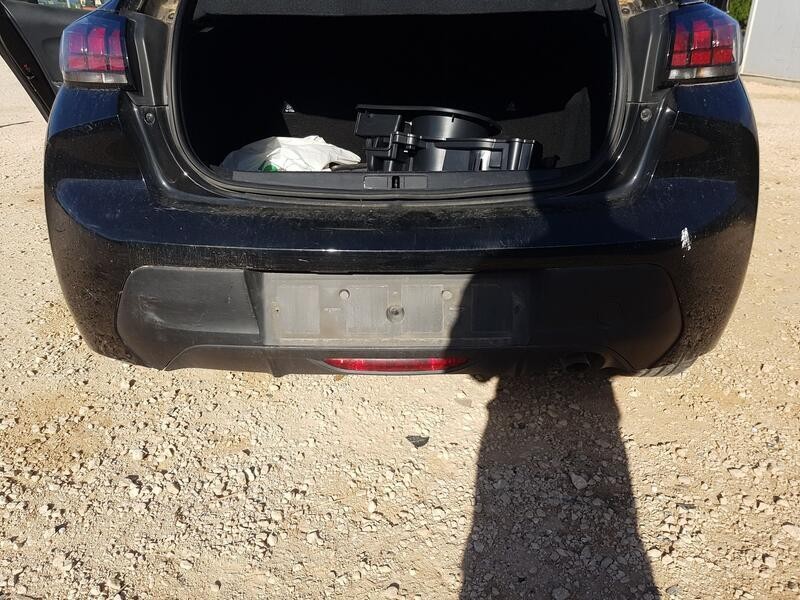 Recambio de paragolpes trasero para peugeot 208 ii (ub_, up_, uw_, uj_) 1.2 puretech 100 referencia OEM IAM 982320421T ROZADO 