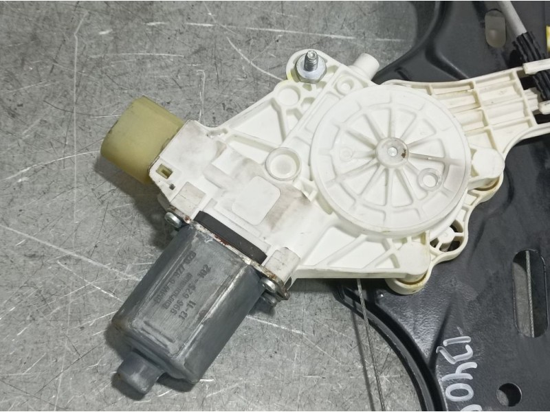 Recambio de elevalunas delantero derecho para bmw x1 (e84) sdrive 18d referencia OEM IAM 51332990385  ELECTRICO 6 PINS