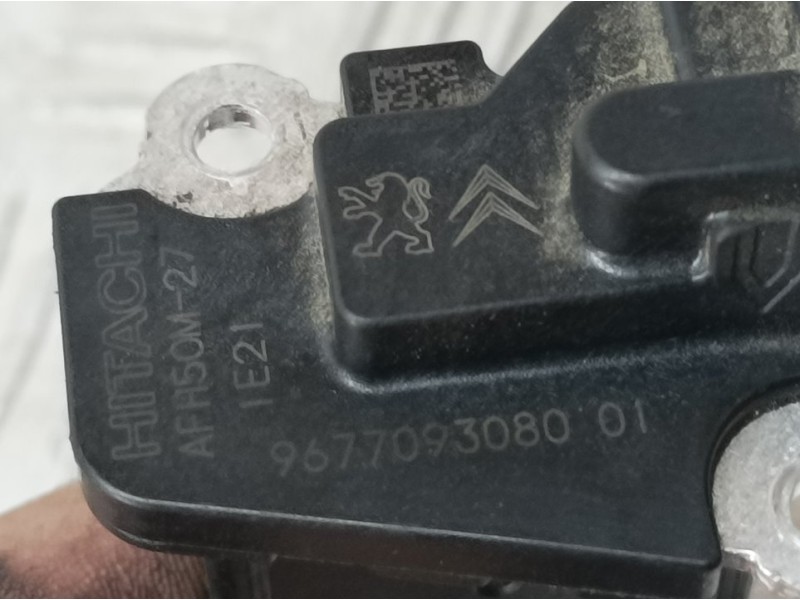 Recambio de caudalimetro para opel combo life expression referencia OEM IAM 9677093080 AFH50M27 HITACHI