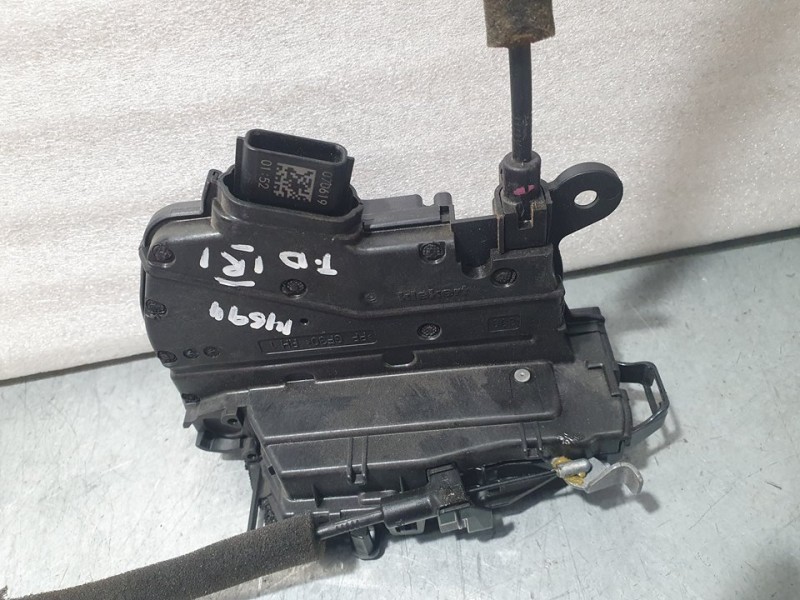 Recambio de cerradura puerta trasera derecha para nissan micra v (k14) acenta referencia OEM IAM 825005FA0A 40729134 2 PINES