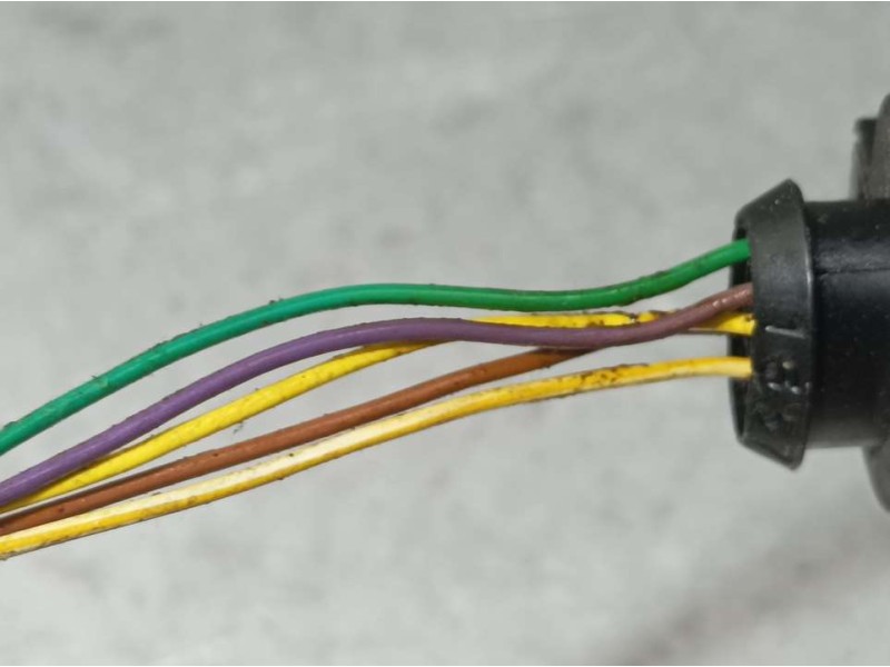 Recambio de retrovisor izquierdo para seat ibiza (kj1) reference referencia OEM IAM 6F1857507H  ELECTRICO Y TOCADO 5 CABLES