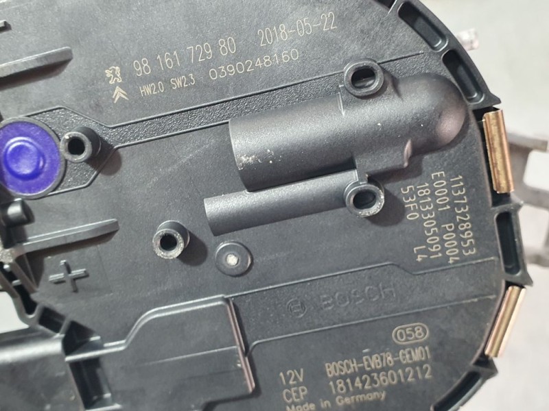 Recambio de motor limpia delantero para citroën c4 space tourer pure tech referencia OEM IAM 9816172980 0390248160 BOSCH LADO IZ