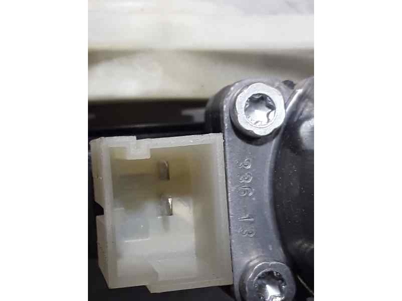 Recambio de elevalunas delantero derecho para audi a3 sportback (8va) attraction referencia OEM IAM  2 PINS ELECTRICO