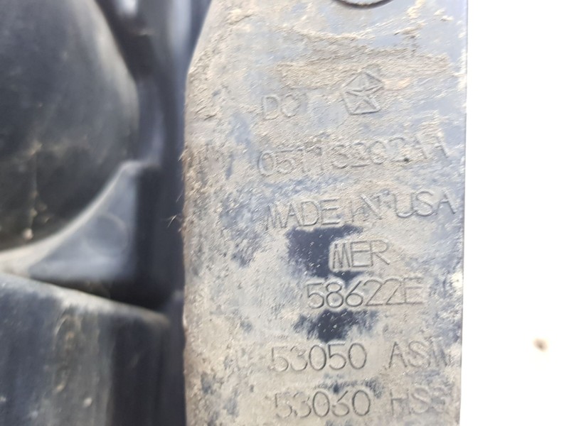 Recambio de piloto trasero derecho para chrysler grand voyager v (rt) 2.8 crd referencia OEM IAM 05113202AA  