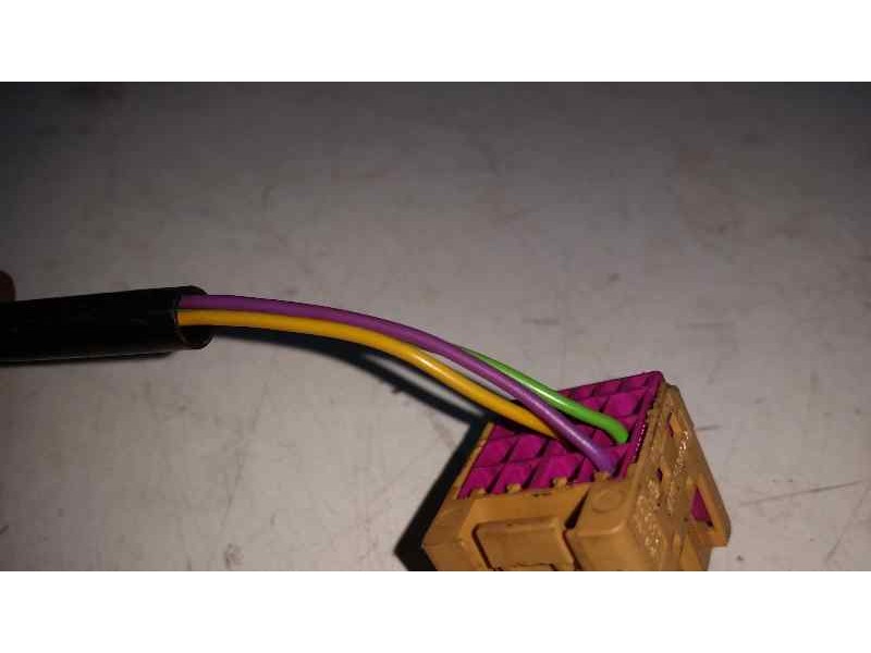 Recambio de retrovisor derecho para seat ibiza (6l1) reference referencia OEM IAM  CRISTAL ROTO ELECTRICO 3 CABLES