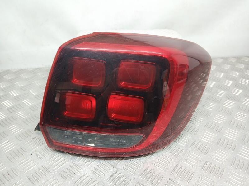 Recambio de piloto trasero derecho para dacia sandero stepway essential referencia OEM IAM 265506147R 90113189 VALEO ROZADO