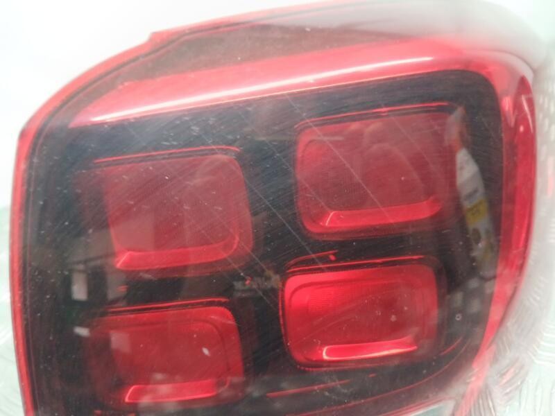 Recambio de piloto trasero derecho para dacia sandero stepway essential referencia OEM IAM 265506147R 90113189 VALEO ROZADO