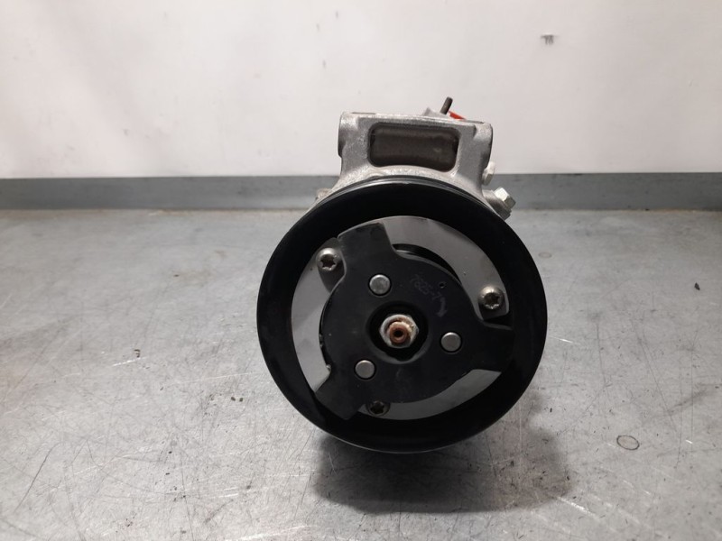 Recambio de compresor aire acondicionado para volkswagen golf vii lim. (bq1) advance referencia OEM IAM 5Q0816806F 125268107B5 S
