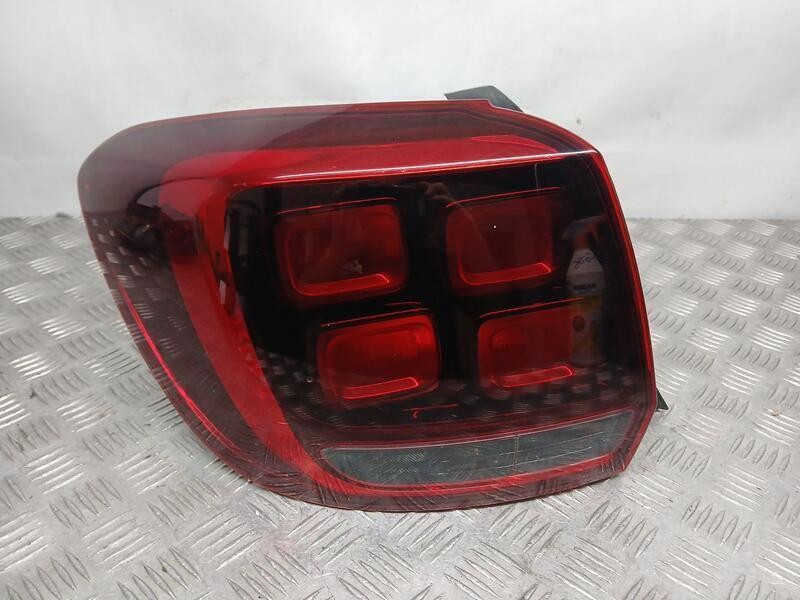 Recambio de piloto trasero izquierdo para dacia sandero stepway essential referencia OEM IAM 265554938R ROZADO VALEO 90113168