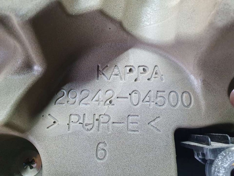 Recambio de tapa motor para kia stonic (ybcuv) drive referencia OEM IAM 2924204500  