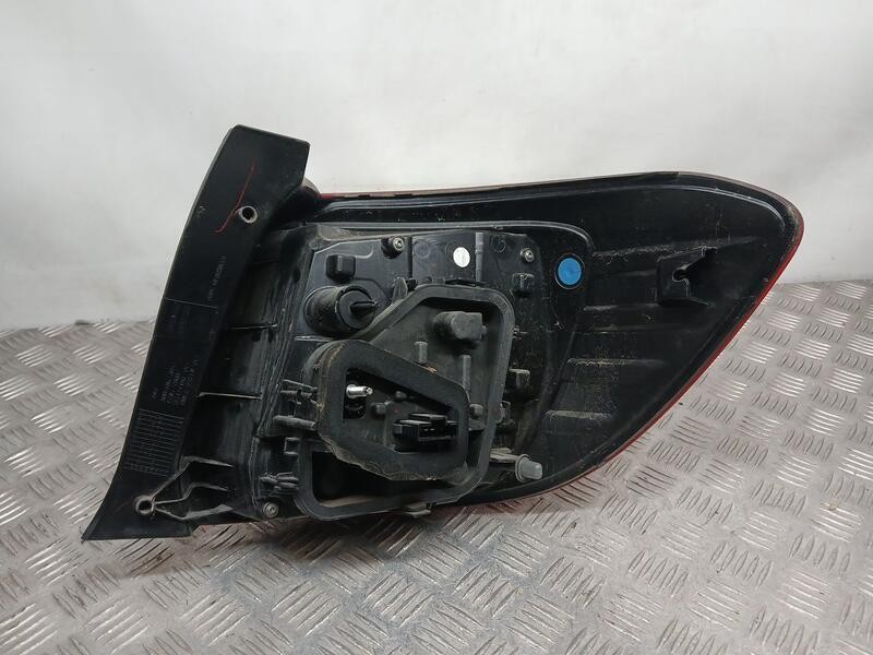 Recambio de piloto trasero izquierdo para dacia sandero stepway essential referencia OEM IAM 265554938R ROZADO VALEO 90113168