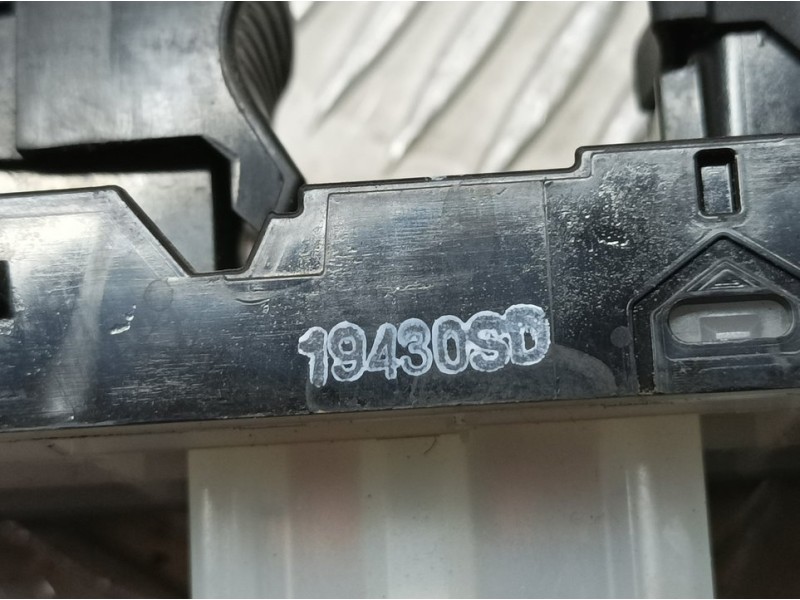 Recambio de mando elevalunas delantero derecho para nissan micra v (k14) acenta referencia OEM IAM 19430SD  