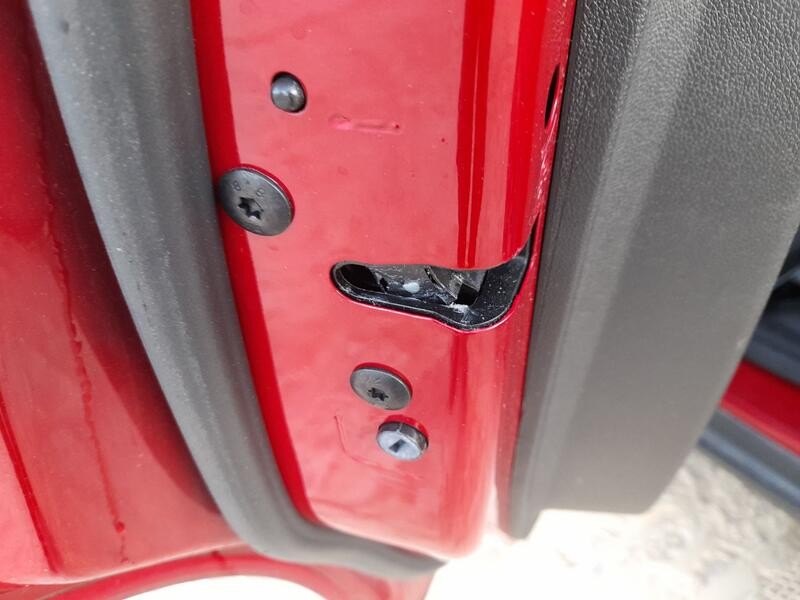 Recambio de cerradura puerta trasera izquierda para opel crossland x / crossland (p17, p2qo) 1.5 turbo d (75) referencia OEM IAM