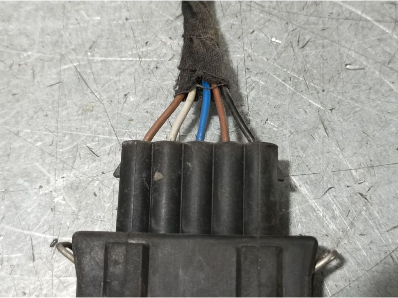 Recambio de retrovisor izquierdo para seat cordoba berlina (6k2) sxe referencia OEM IAM 6K1857507B  ELECTRICO 5 CABLES