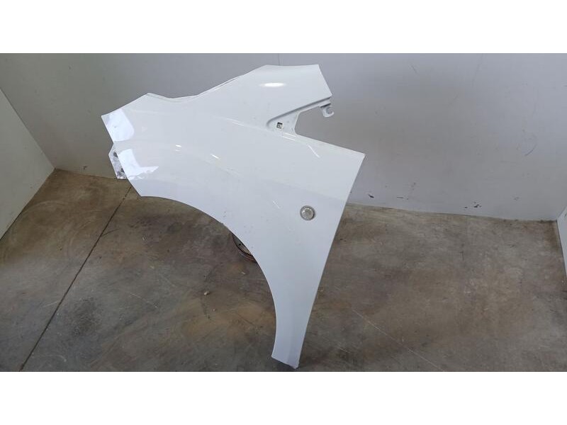 Recambio de aleta delantera izquierda para ford tourneo courier (c4a) trend referencia OEM IAM PET76A16016AF  