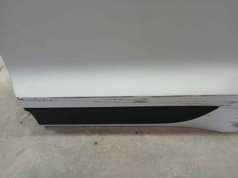 Recambio de puerta trasera izquierda para porsche macan (typ ) s diesel referencia OEM IAM 95B833021B  MUY TOCADA