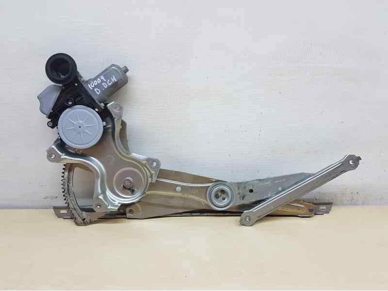 Recambio de elevalunas delantero derecho para lexus ct 200h referencia OEM IAM  7 PINS ELECTRICO