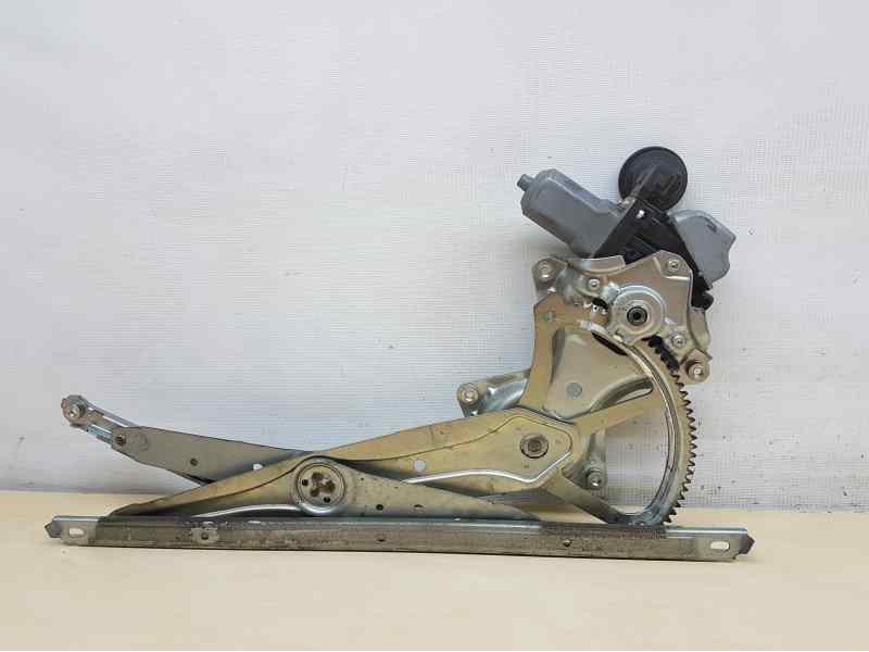 Recambio de elevalunas delantero derecho para lexus ct 200h referencia OEM IAM  7 PINS ELECTRICO