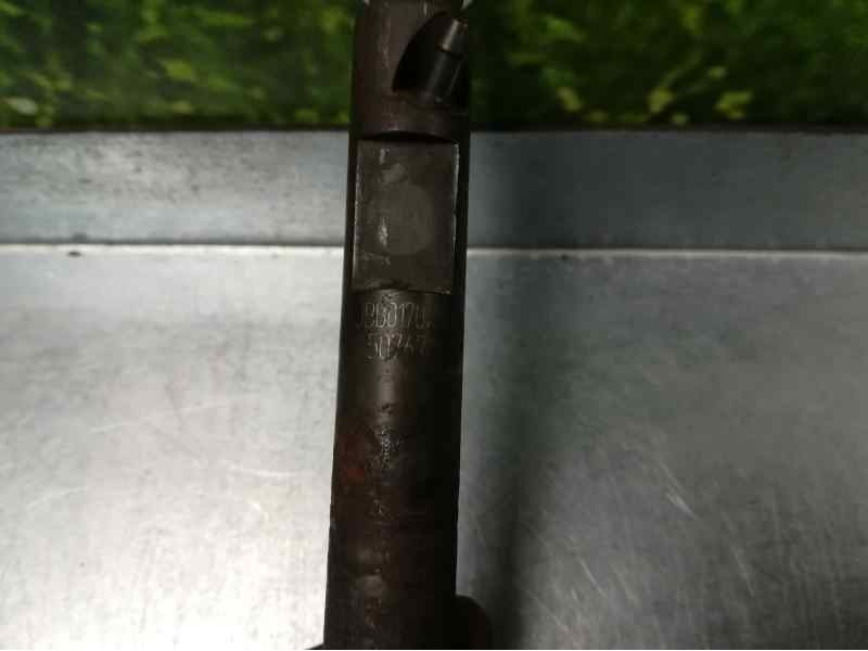 Recambio de inyector para ford focus berlina (cak) trend referencia OEM IAM JBB01702D  LUCAS