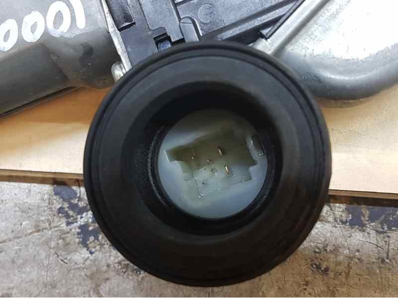 Recambio de elevalunas delantero derecho para lexus ct 200h referencia OEM IAM  7 PINS ELECTRICO