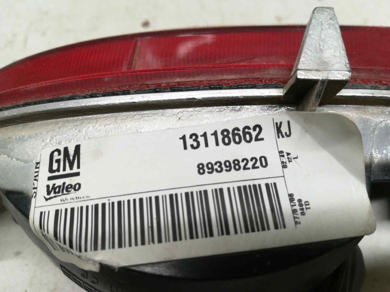 Recambio de faro antiniebla trasero izquierdo para opel corsa c 1.3 16v cdti cat (z 13 dt / ln9) referencia OEM IAM 13118662  