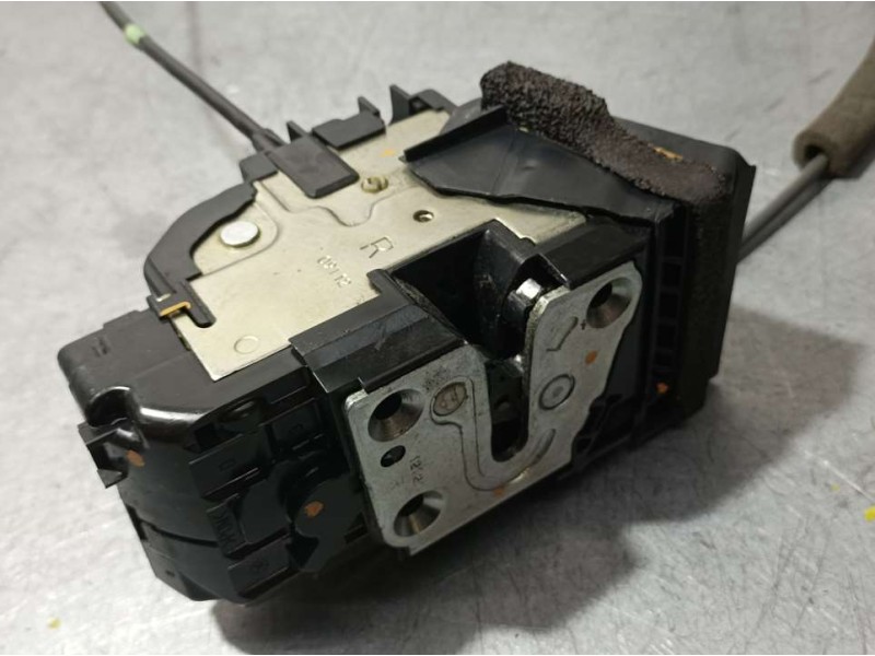 Recambio de cerradura puerta delantera derecha para nissan juke (f15) acenta referencia OEM IAM 80500BA60C  ELECTRICA SIN REFERE