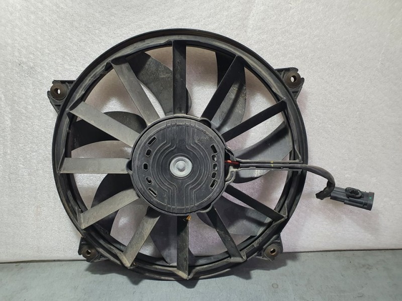 Recambio de electroventilador para citroën c4 picasso exclusive referencia OEM IAM 9661571480 988495H VALEO