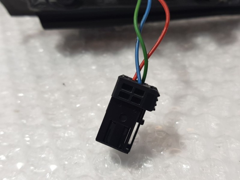 Recambio de retrovisor izquierdo para citroën berlingo cuadro l1 referencia OEM IAM 8154TE  ELECTRICO 3 CABLES CARCASA ROTA