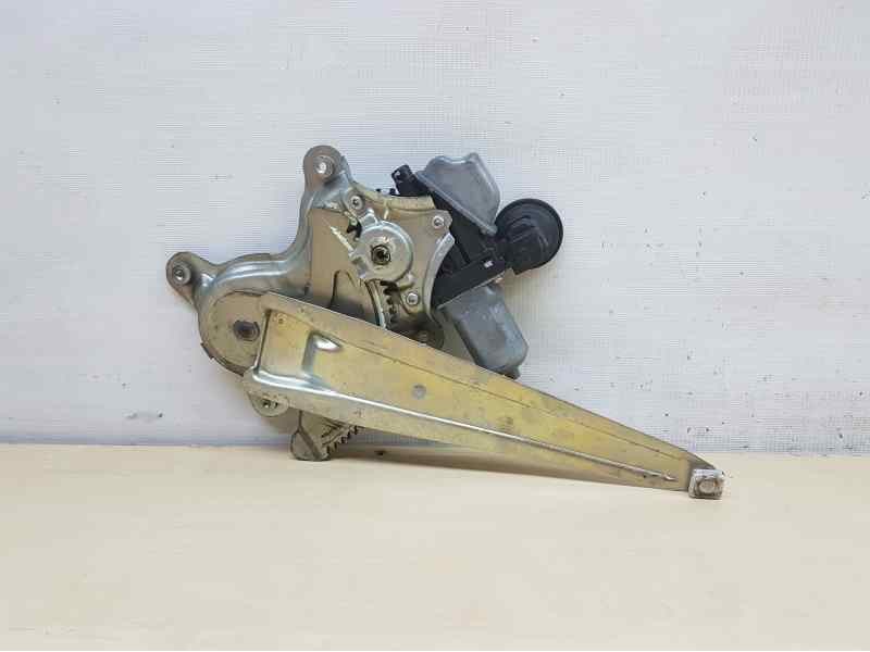 Recambio de elevalunas trasero derecho para lexus ct 200h referencia OEM IAM  7 PINS ELECTRICO