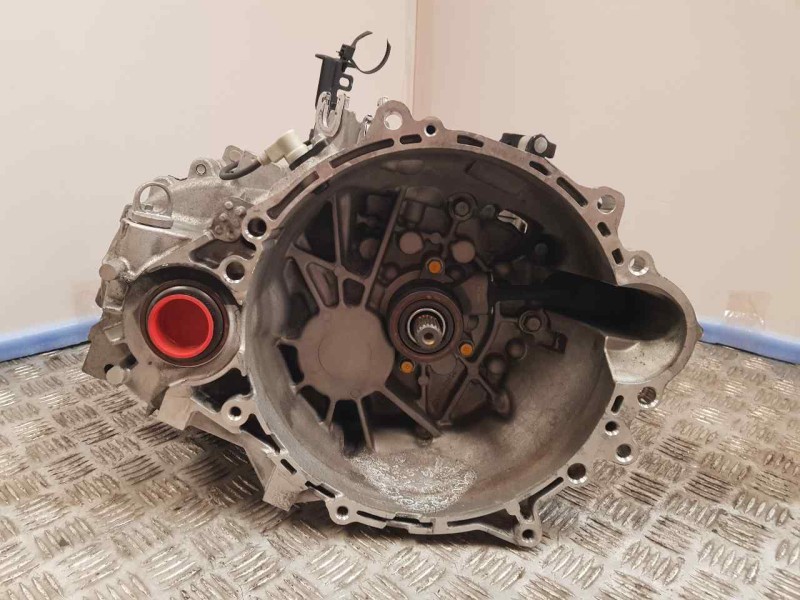 Recambio de caja cambios para hyundai tucson sle mild-hybrid 2wd referencia OEM IAM WKJ6E 71470 6VELOCIDADES