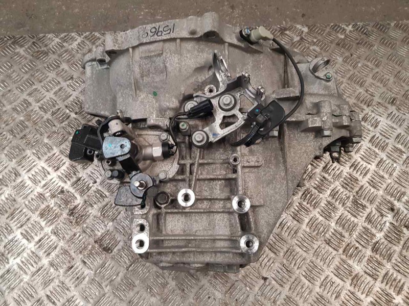 Recambio de caja cambios para hyundai tucson sle mild-hybrid 2wd referencia OEM IAM WKJ6E 71470 6VELOCIDADES