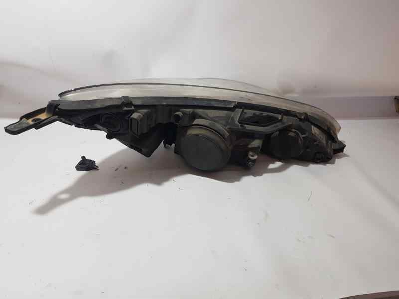 Recambio de faro izquierdo para peugeot 407 sw st sport pack referencia OEM IAM 301213271  XENON PATA ROTA Y RAYADO