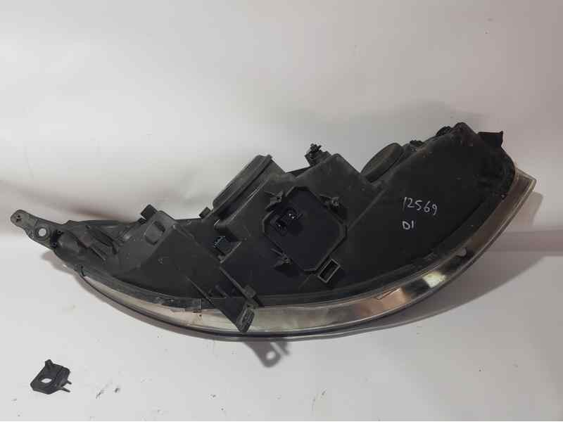 Recambio de faro izquierdo para peugeot 407 sw st sport pack referencia OEM IAM 301213271  XENON PATA ROTA Y RAYADO