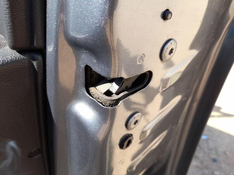 Recambio de cerradura puerta delantera derecha para peugeot 308 i (4a_, 4c_) 1.6 hdi referencia OEM IAM 9800616580  