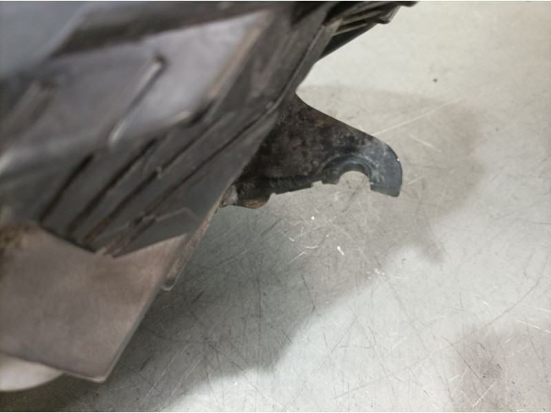 Recambio de faro izquierdo para kia picanto (ja) attract referencia OEM IAM 92101G6000  PATA ROTA