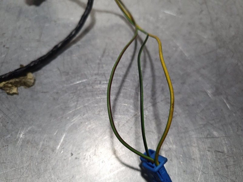 Recambio de retrovisor izquierdo para citroën c4 picasso exclusive referencia OEM IAM SIN REF  ELECTRICO 5 Y 3 CABLES