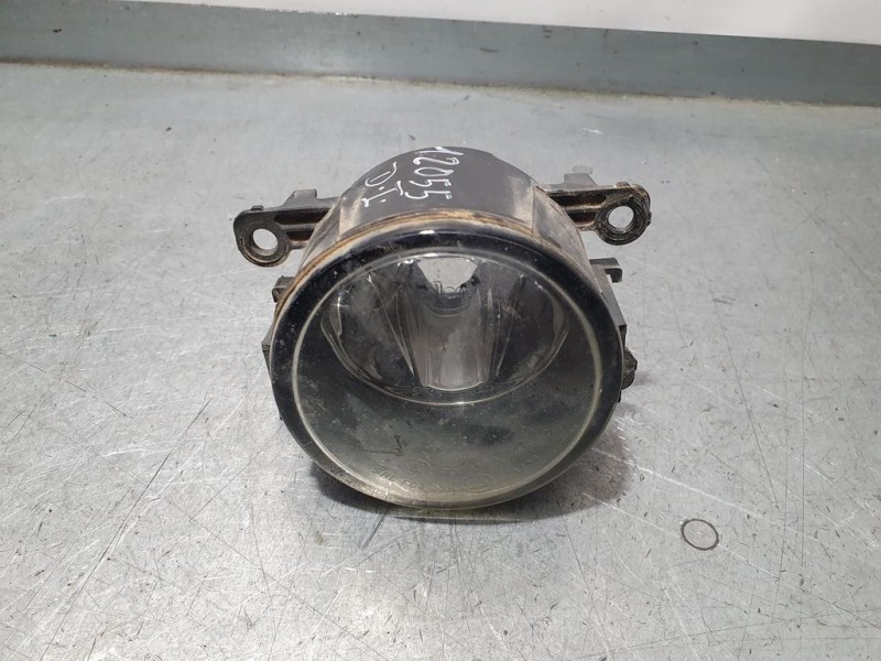 Recambio de faro antiniebla izquierdo para dacia duster laureate 4x2 referencia OEM IAM 8200074008 89202503 VALEO