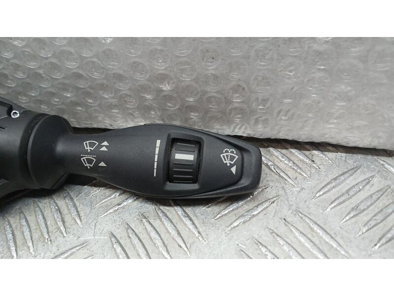 Recambio de mando limpia para ford tourneo courier (c4a) trend referencia OEM IAM 8A6917A553AA  