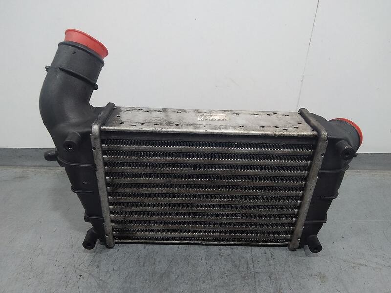 Recambio de intercooler para alfa romeo gt (125) 1.9 jtd 16v m-jet distinctive (10.2006) referencia OEM IAM 517159990 1686864 Mo