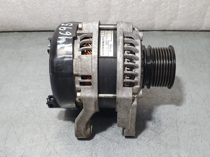 Recambio de alternador para honda civic lim.5 (fk) 1.5 sport plus referencia OEM IAM 3110059B003 1042114340 DENSO