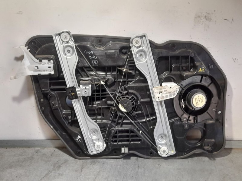 Recambio de elevalunas delantero derecho para kia cee´d drive referencia OEM IAM 82480A2311  ELECTRICO 6 PINES