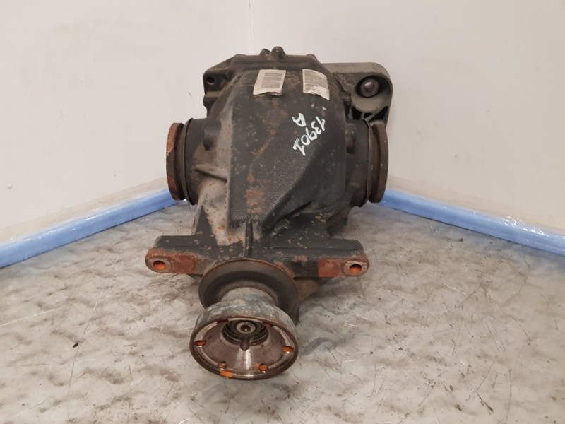 Recambio de diferencial trasero para bmw serie 5 berlina (e60) 530d referencia OEM IAM 7526931 R:2.47 