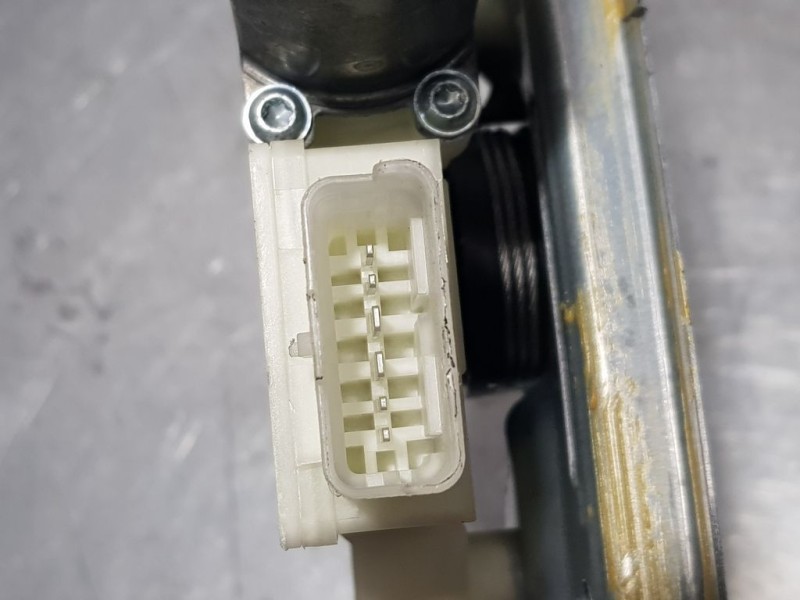 Recambio de elevalunas trasero derecho para peugeot 308 style referencia OEM IAM 9825710480 0026213724 BROSEELÉCTRICO