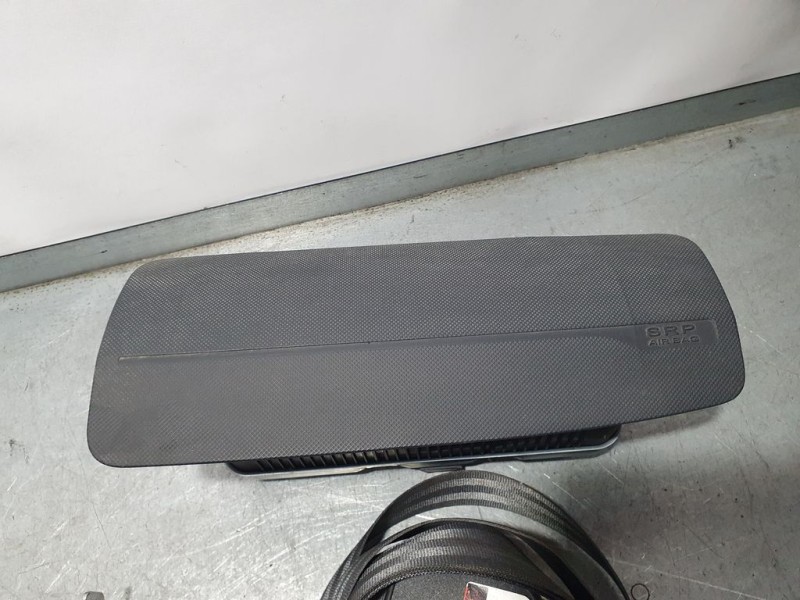 Recambio de kit airbag para dacia duster laureate 4x2 referencia OEM IAM   C PRETENSORES SIN CENTRALITA SIN CARRETE