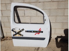 PUERTA DELANTERA DERECHA 801004113R TOCADA 