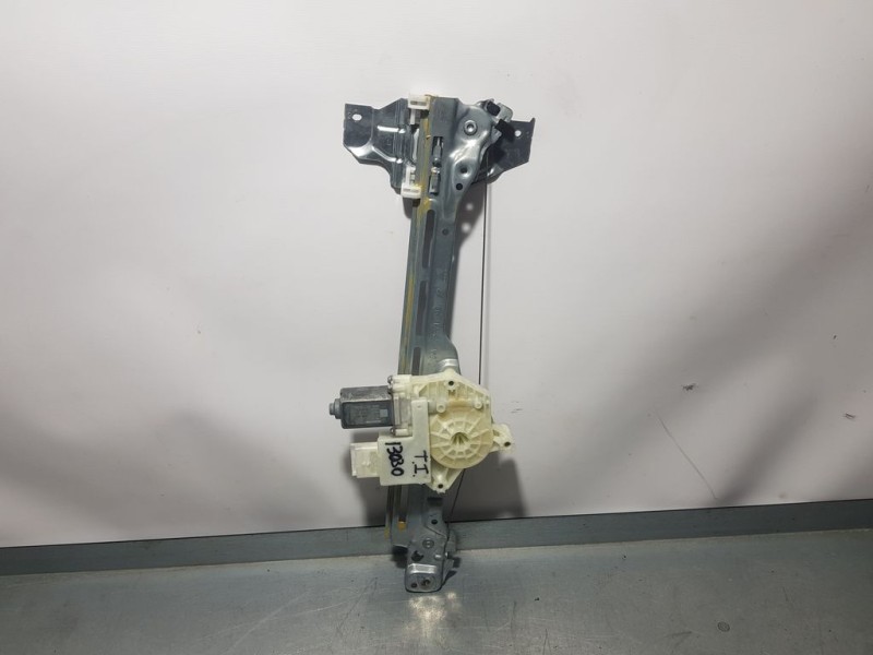 Recambio de elevalunas trasero izquierdo para peugeot 308 style referencia OEM IAM ELECTRICO 2PINS  BROSE ELÉCTRICO 6 PINS