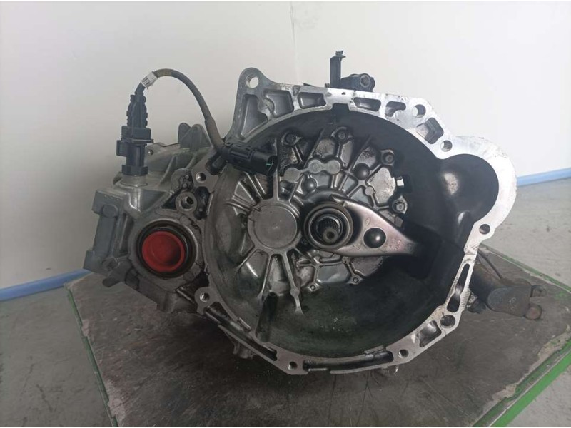 Recambio de caja cambios para kia cee´d active referencia OEM IAM T8W6F 4300032070   004763 5VELOCIDADES