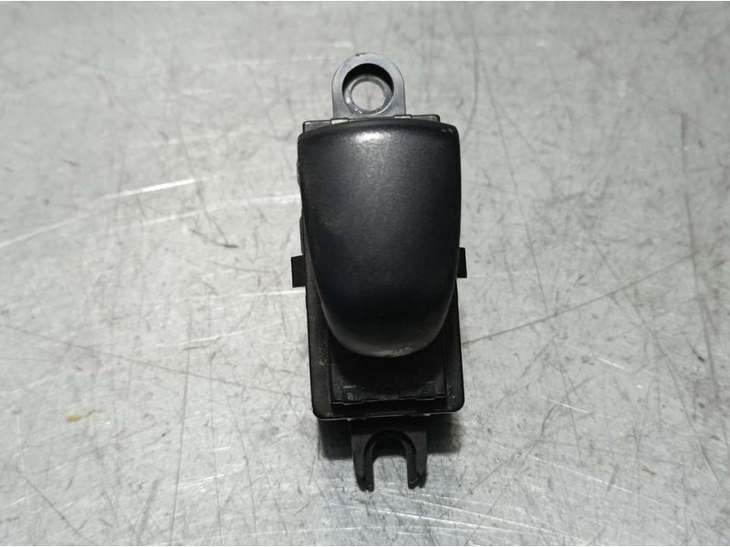 Recambio de mando elevalunas trasero derecho para nissan juke (f15) acenta referencia OEM IAM 254111KL5A  